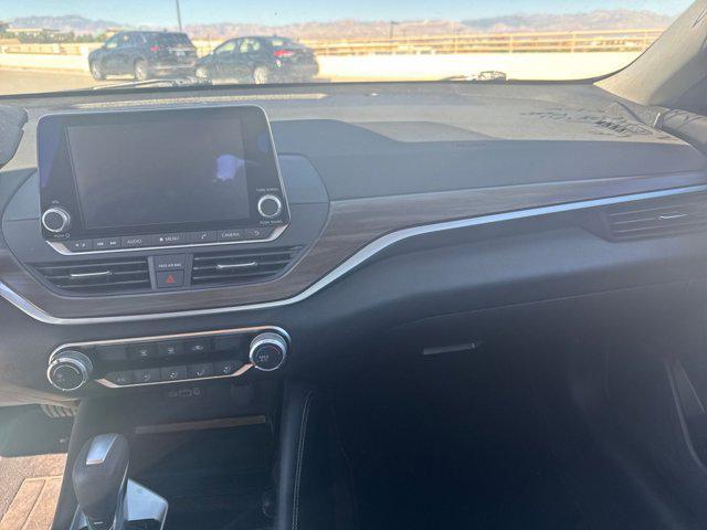 Photo of 2023 Gun Metallic Nissan Altima