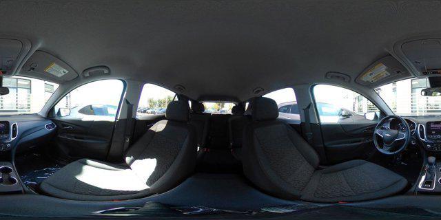 Photo of 2022 Summit White Chevrolet Equinox