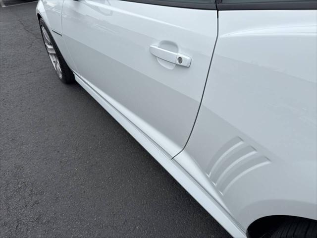 Photo of 2014 White Chevrolet Camaro