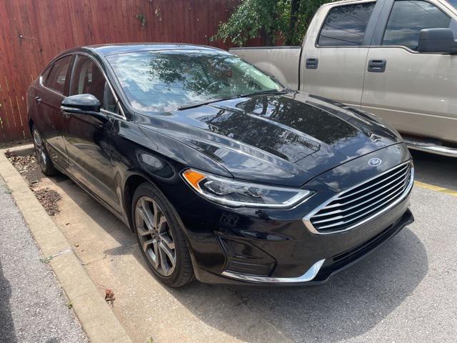 Photo of 2019 Agate Black Ford Fusion