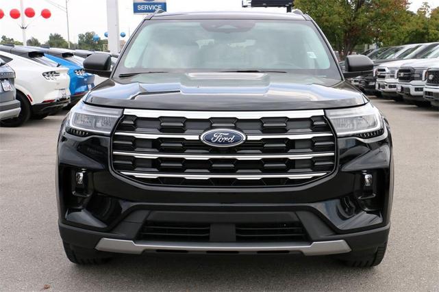 Photo of 2025 Agate Black Metallic Ford Explorer