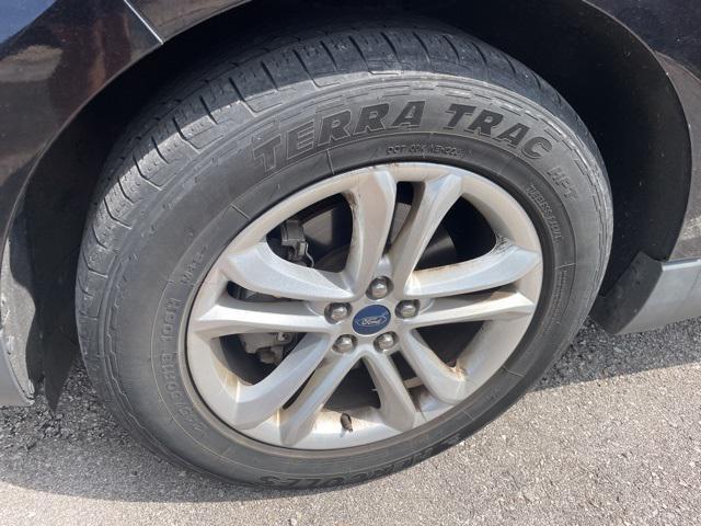 Photo of 2020 Iconic Silver Metallic Ford Edge