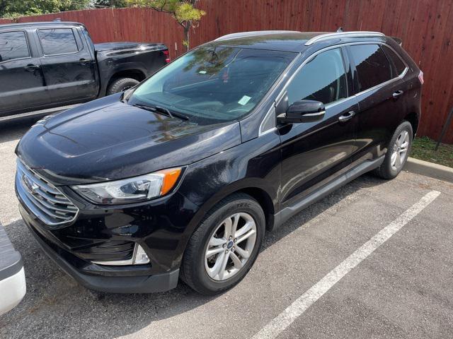 Photo of 2020 Iconic Silver Metallic Ford Edge
