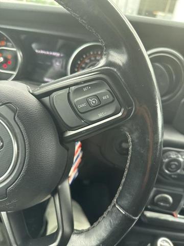 Photo of 2020 Bright White Clearcoat Jeep Wrangler Unlimited