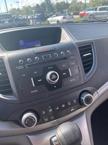 Photo of 2014 Alabaster Silver Metallic Honda CR-V
