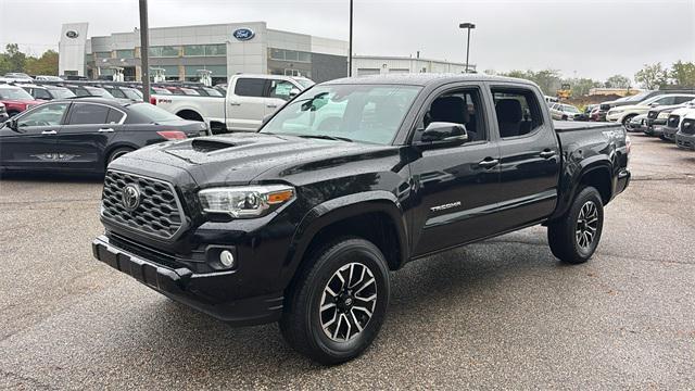 Photo of 2023 Black Toyota Tacoma