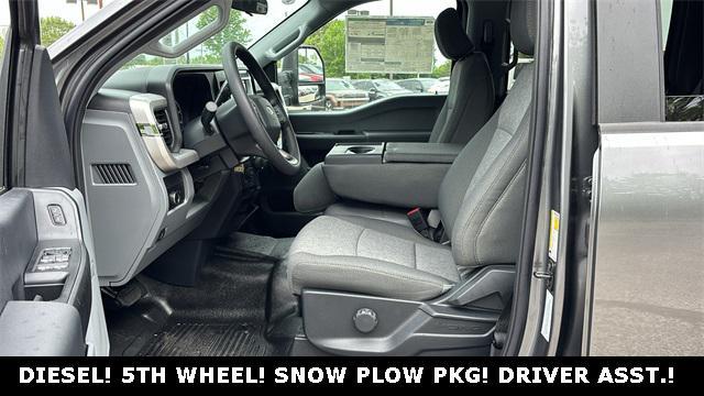 Photo of 2025 Gray Ford F-250