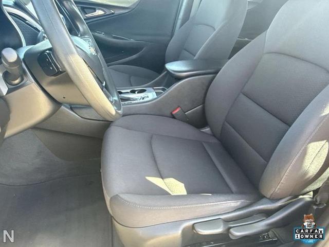 Photo of 2023 Mineral Gray Metallic Chevrolet Malibu
