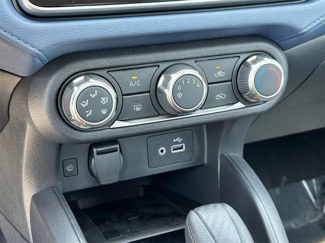 Photo of 2025 Super Black Nissan Versa