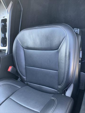 Photo of 2024 Silver Ford Explorer
