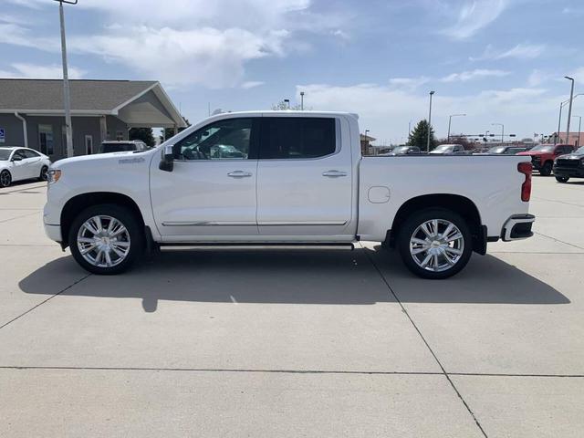 Photo of 2024 White Chevrolet Silverado 1500