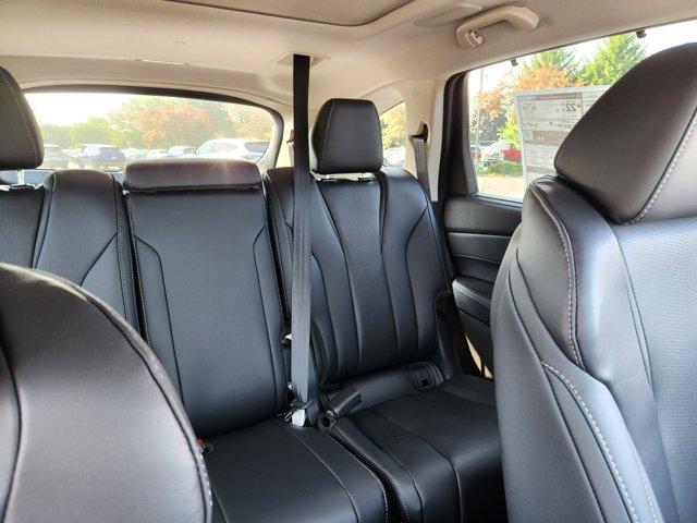 Photo of 2026 Platinum White Pearl Acura MDX