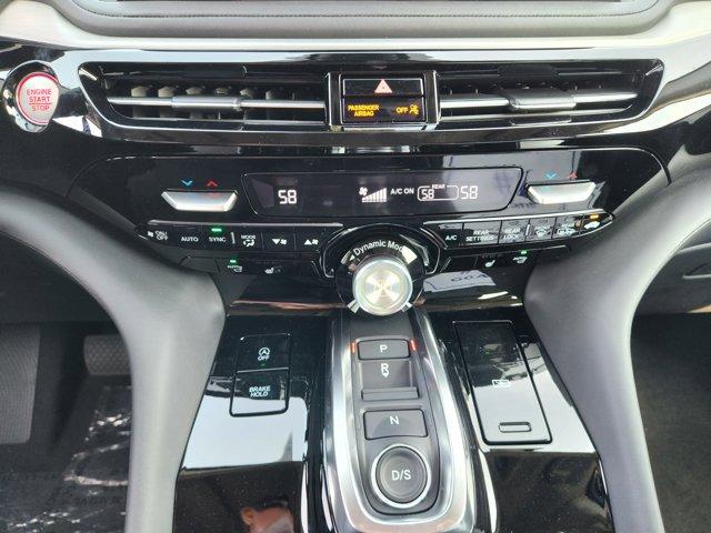 Photo of 2026 Platinum White Pearl Acura MDX