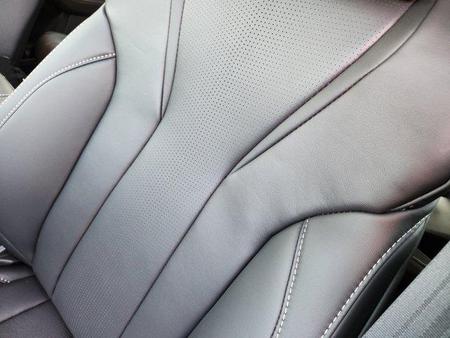 Photo of 2026 Platinum White Pearl Acura MDX