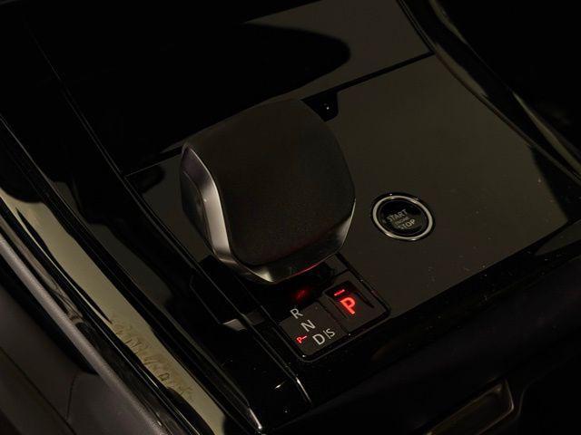 Photo of 2025 Santorini Black Metallic Land Rover Range Rover Sport