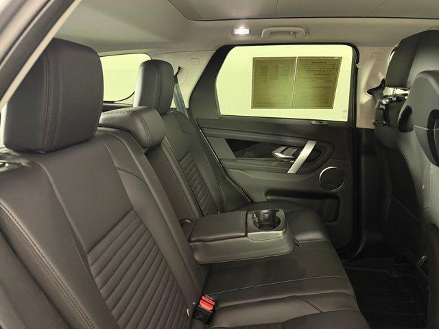 Photo of 2025 Eiger Grey Metallic Land Rover Discovery Sport