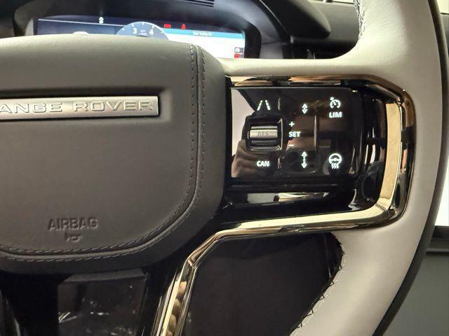 Photo of 2025 Santorini Black Metallic Land Rover Range Rover Velar