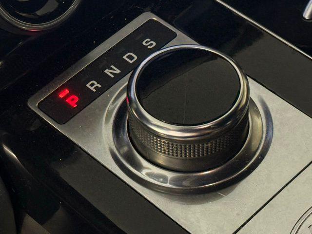 Photo of 2020 Santorini Black Metallic Land Rover Range Rover