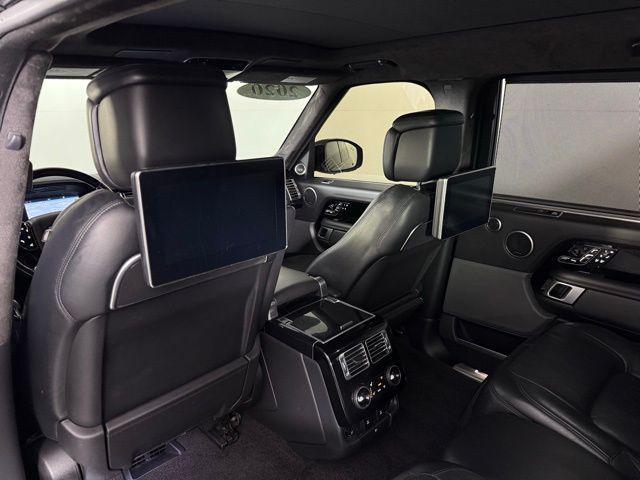 Photo of 2020 Santorini Black Metallic Land Rover Range Rover