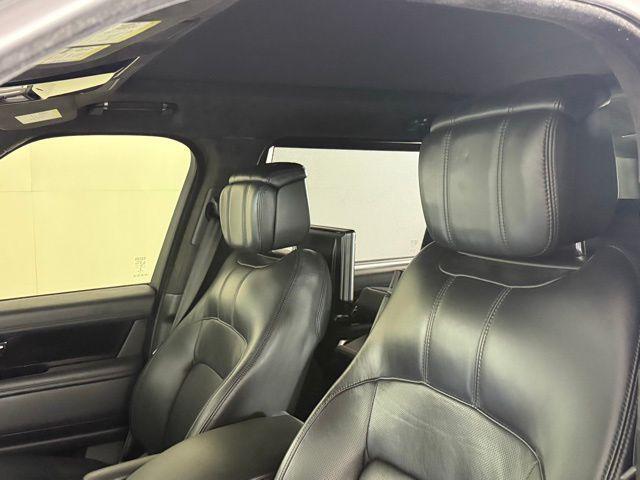 Photo of 2020 Santorini Black Metallic Land Rover Range Rover