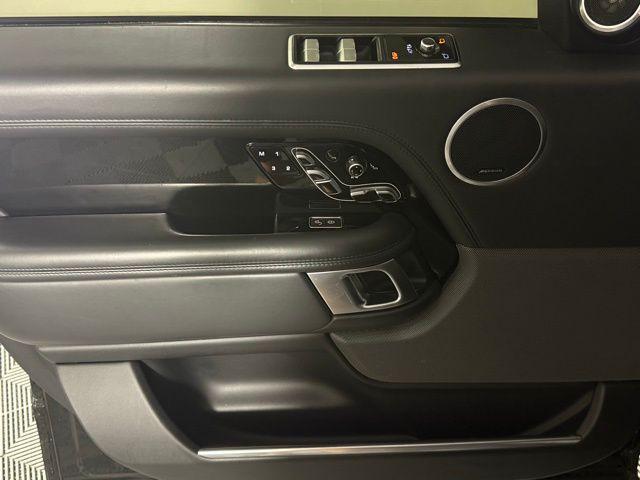 Photo of 2020 Santorini Black Metallic Land Rover Range Rover