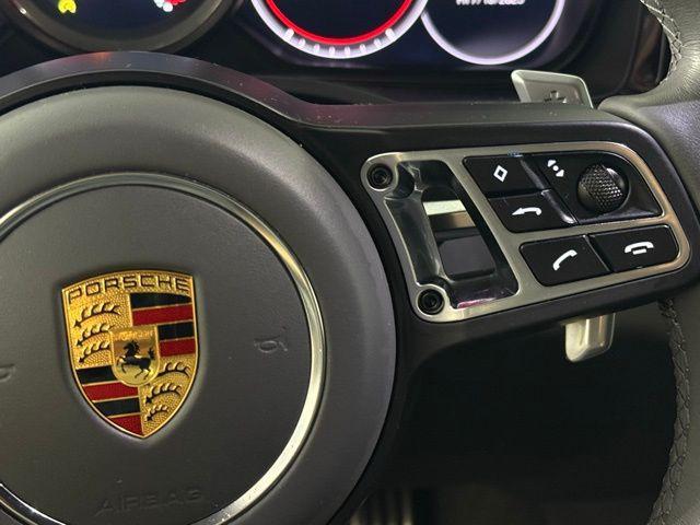Photo of 2022 Quartzite Grey Metallic Porsche Cayenne