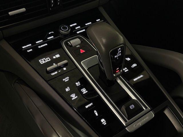 Photo of 2022 Quartzite Grey Metallic Porsche Cayenne