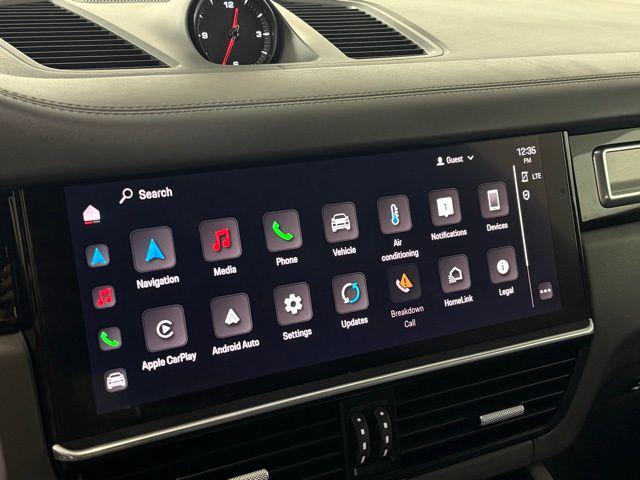 Photo of 2022 Quartzite Grey Metallic Porsche Cayenne