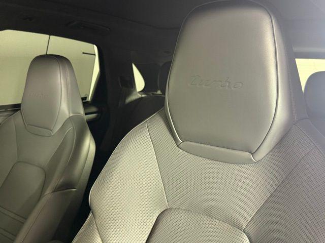 Photo of 2022 Quartzite Grey Metallic Porsche Cayenne