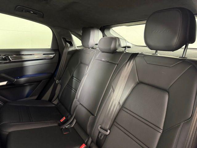 Photo of 2022 Quartzite Grey Metallic Porsche Cayenne