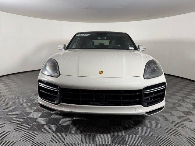 Photo of 2022 Quartzite Grey Metallic Porsche Cayenne