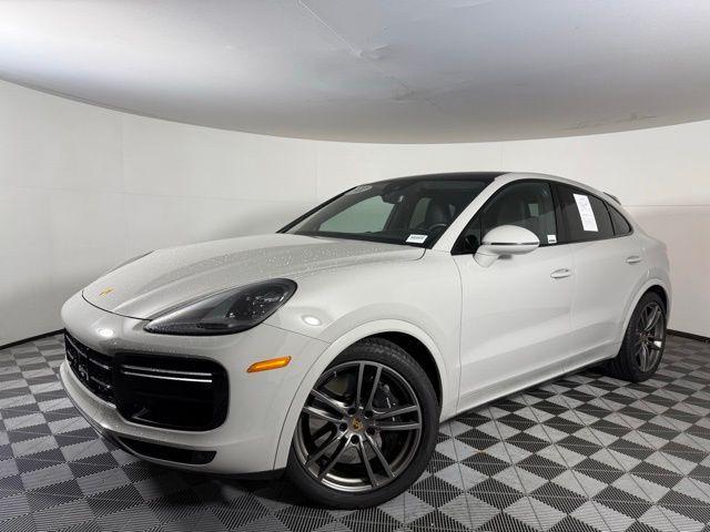 Photo of 2022 Quartzite Grey Metallic Porsche Cayenne