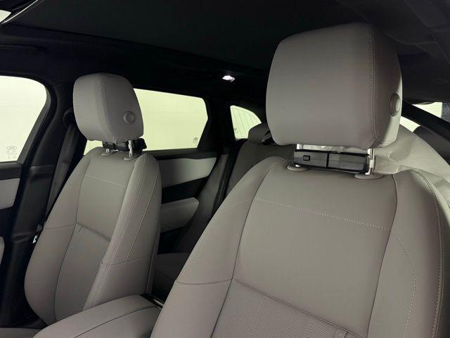 Photo of 2026 Batumi Gold Premium Metallic Land Rover Range Rover Velar