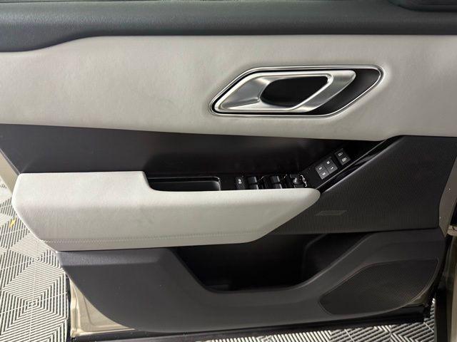 Photo of 2026 Batumi Gold Premium Metallic Land Rover Range Rover Velar