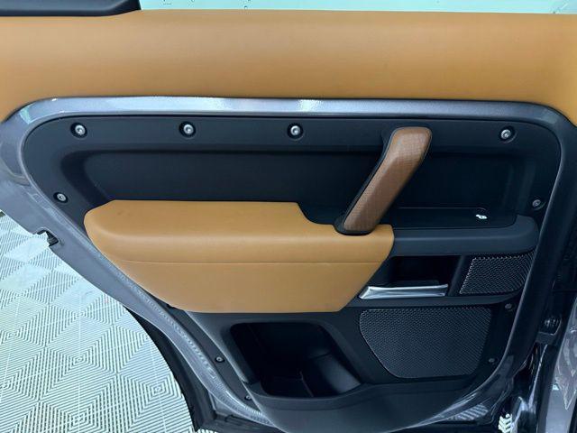 Photo of 2021 Eiger Gray Metallic Land Rover Defender
