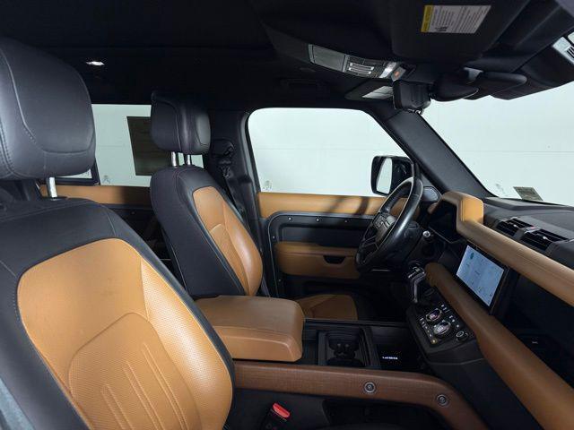 Photo of 2021 Eiger Gray Metallic Land Rover Defender