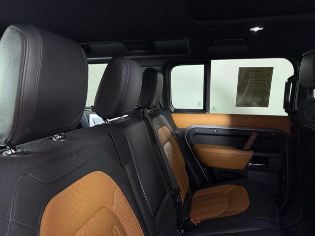 Photo of 2021 Eiger Gray Metallic Land Rover Defender