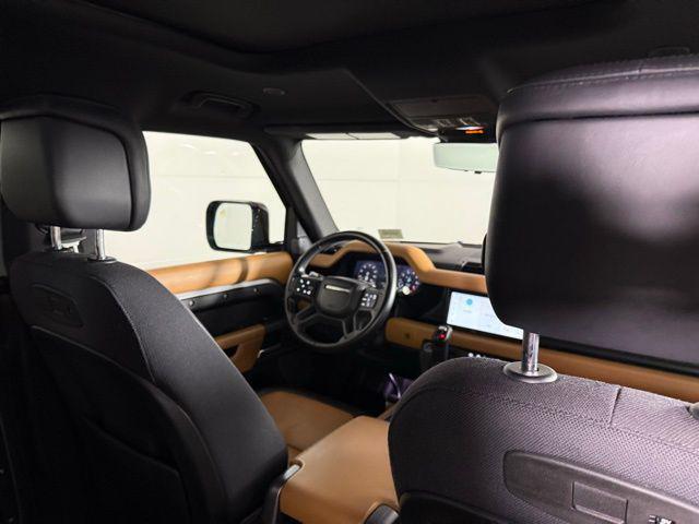 Photo of 2021 Eiger Gray Metallic Land Rover Defender