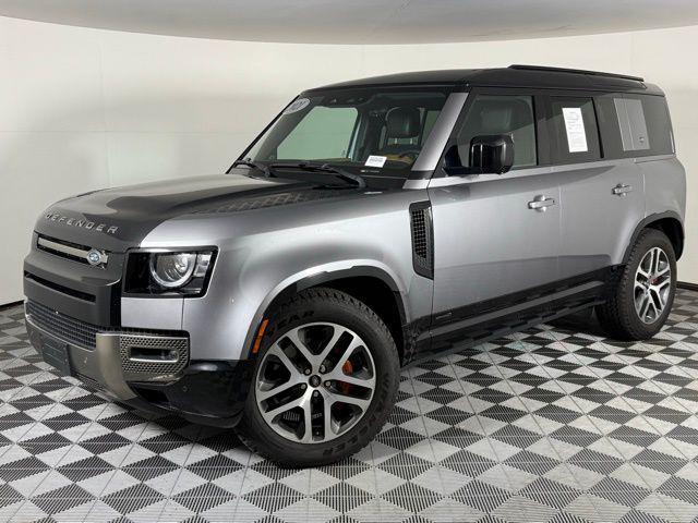Photo of 2021 Eiger Gray Metallic Land Rover Defender