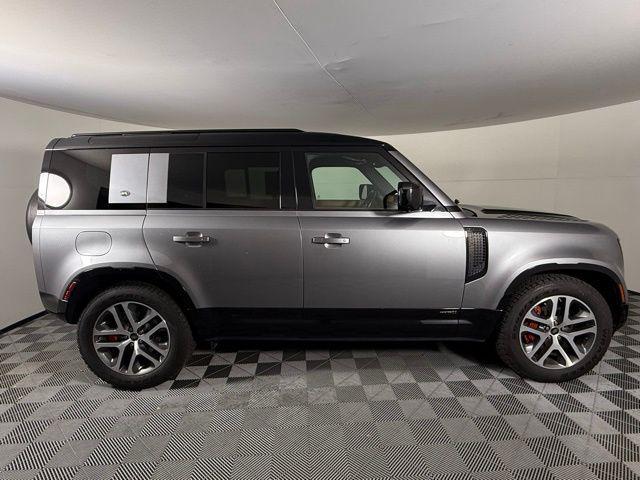 Photo of 2021 Eiger Gray Metallic Land Rover Defender