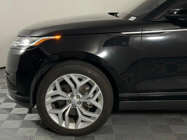 Photo of 2019 Narvik Black Land Rover Range Rover