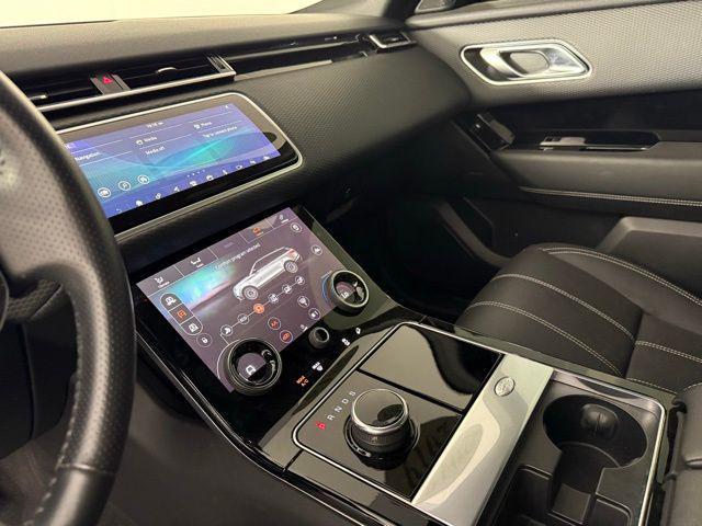 Photo of 2019 Narvik Black Land Rover Range Rover