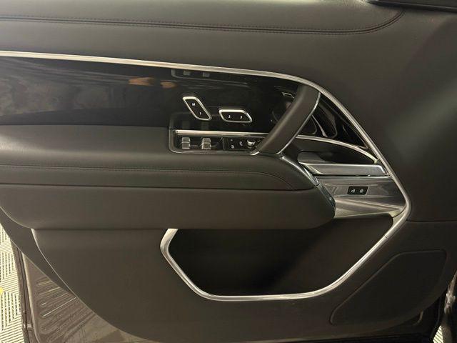 Photo of 2023 Charente Gray Premium Metallic Land Rover Range Rover