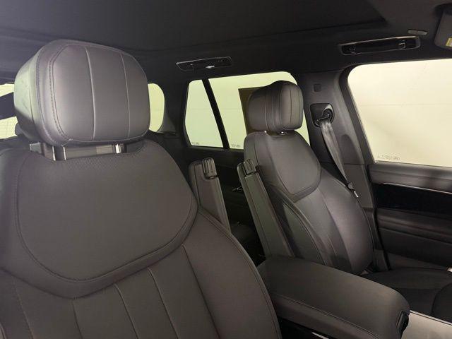 Photo of 2023 Charente Gray Premium Metallic Land Rover Range Rover