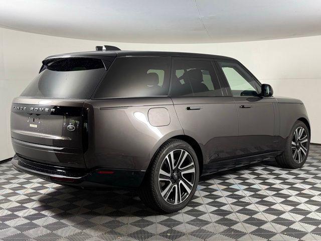 Photo of 2023 Charente Gray Premium Metallic Land Rover Range Rover