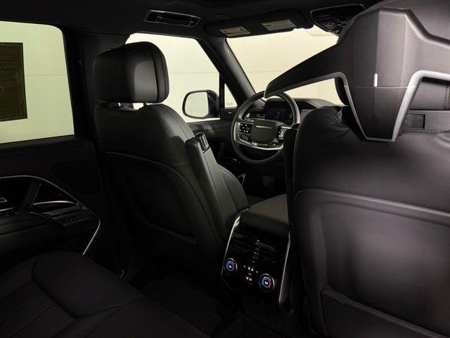 Photo of 2023 Charente Gray Premium Metallic Land Rover Range Rover
