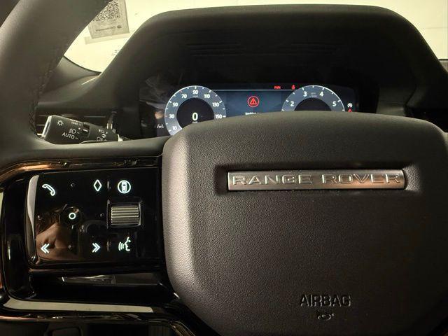 Photo of 2025 Gray Land Rover Range Rover Evoque