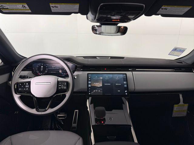 Photo of 2025 Gray Land Rover Range Rover Sport