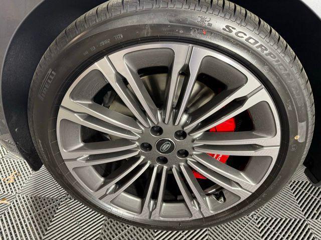 Photo of 2025 Gray Land Rover Range Rover Sport