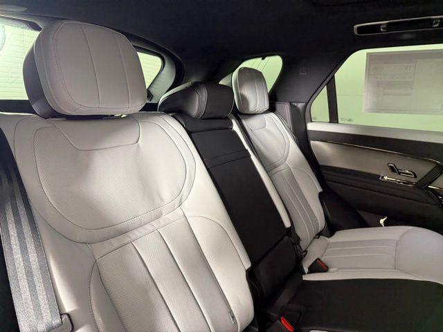 Photo of 2025 Gray Land Rover Range Rover Sport
